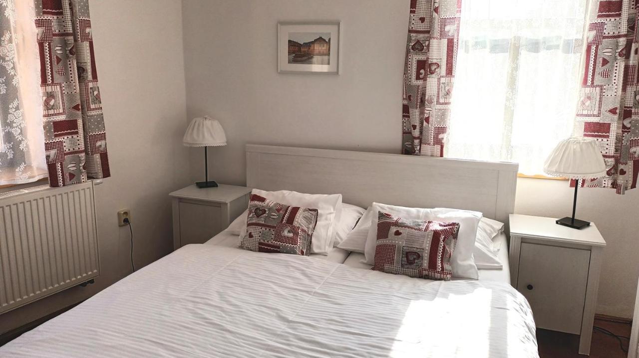 Hotel Strelnice Teplice nad Metuji Ngoại thất bức ảnh