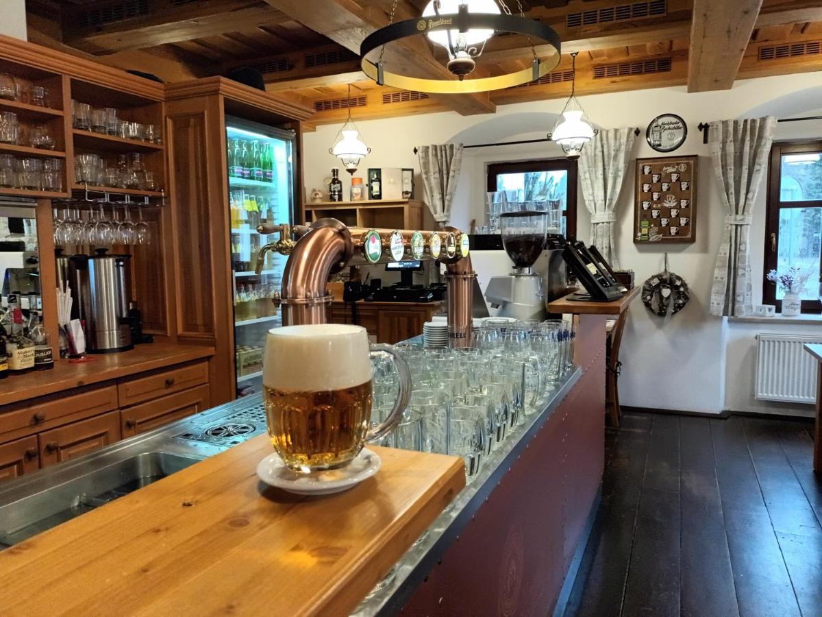 Hotel Strelnice Teplice nad Metuji Ngoại thất bức ảnh