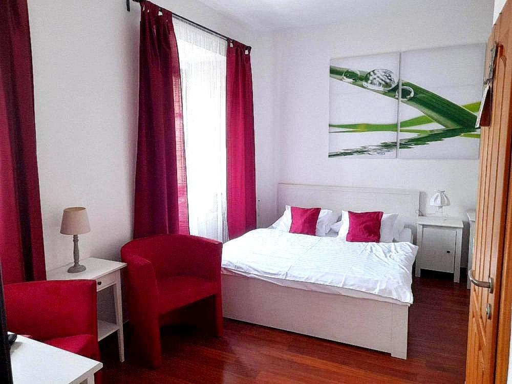Hotel Strelnice Teplice nad Metuji Ngoại thất bức ảnh