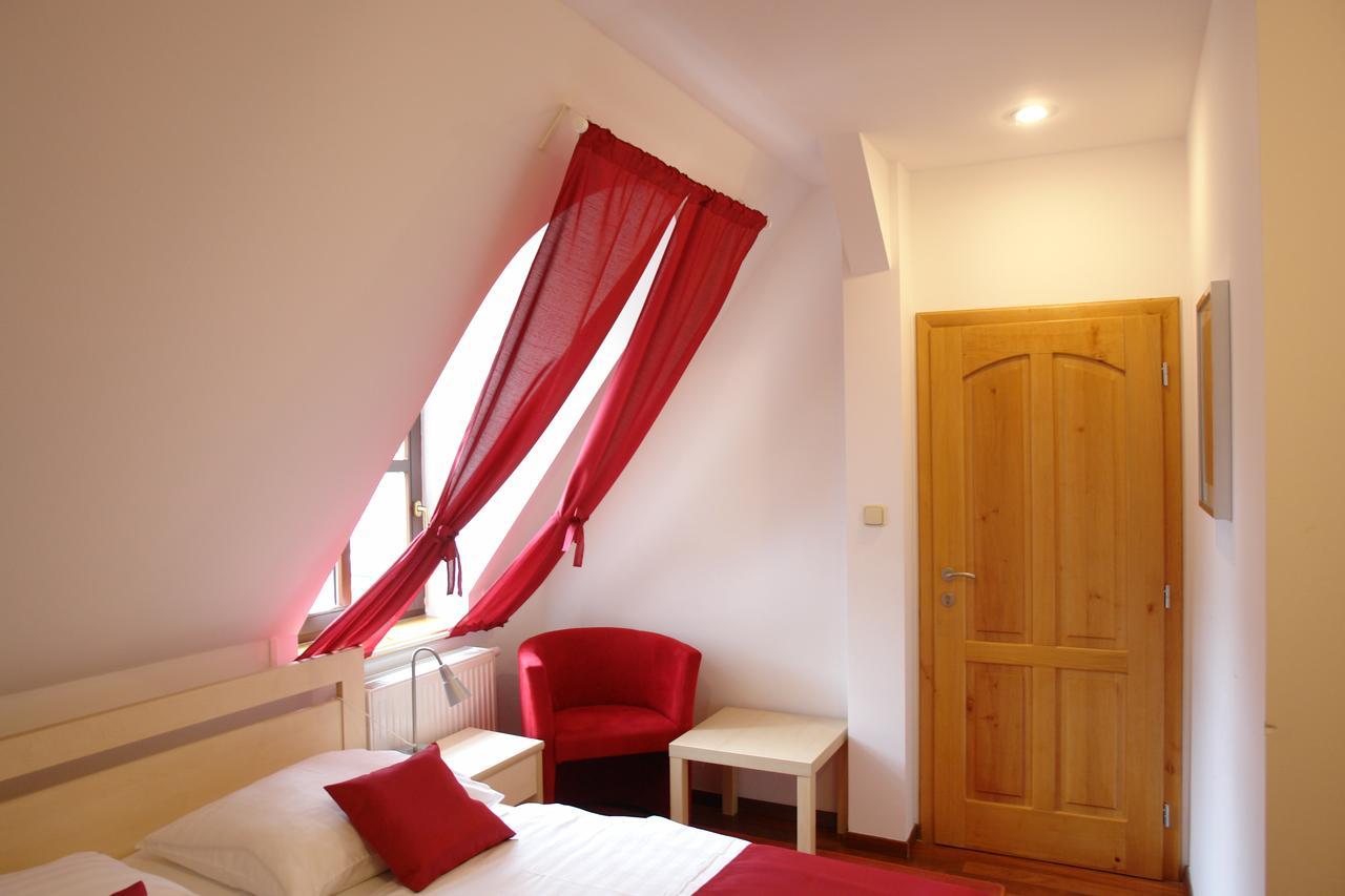 Hotel Strelnice Teplice nad Metuji Ngoại thất bức ảnh